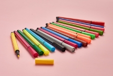 文具企業(yè)網(wǎng)站建設(shè)需要關(guān)注多元化產(chǎn)品線、用戶體驗(yàn)等方面