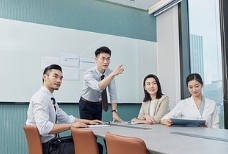 構(gòu)建專業(yè)高效的企業(yè)官網(wǎng)，是一個(gè)涉及美學(xué)、策略等的綜合工程